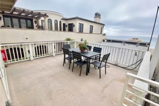 , 1417 The Strand, Manhattan Beach, CA 90266 - 3