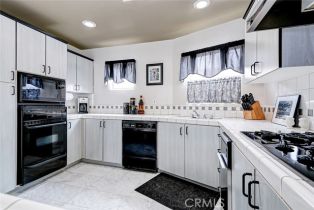 Condominium, 511 Irena ave, Redondo Beach, CA 90277 - 12