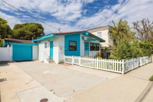 Single Family Residence, 207 Aviation blvd, Manhattan Beach, CA 90266 - 2