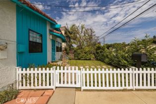 Single Family Residence, 207 Aviation blvd, Manhattan Beach, CA 90266 - 3