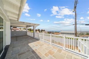 Single Family Residence, 101 Via Colusa, Redondo Beach, CA 90277 - 43