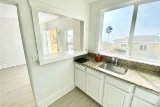 , 4209 The Strand, Manhattan Beach, CA 90266 - 6