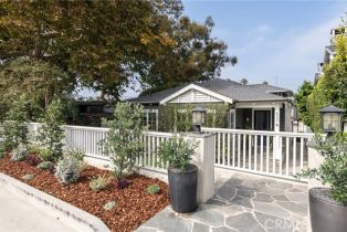 Single Family Residence, 633 35th ST, Manhattan Beach, CA  Manhattan Beach, CA 90266