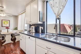 Condominium, 220 Prospect ave, Redondo Beach, CA 90277 - 14