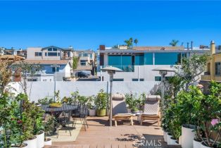 Single Family Residence, 708 The Strand, Manhattan Beach, CA 90266 - 54