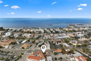 Single Family Residence, 108 Pacific Coast hwy, Redondo Beach, CA 90277 - 4