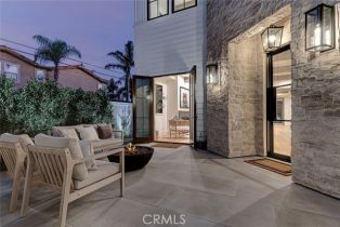 Single Family Residence, 1658 Ruhland ave, Manhattan Beach, CA 90266 - 3