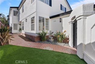 Single Family Residence, 2611 Pacific ave, Manhattan Beach, CA 90266 - 2