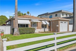 Single Family Residence, 1627 1st, Manhattan Beach, CA 90266 - 3