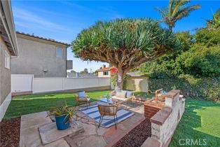 Single Family Residence, 1627 1st, Manhattan Beach, CA 90266 - 33