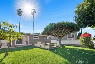 Single Family Residence, 1627 1st, Manhattan Beach, CA 90266 - 35