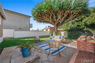 Single Family Residence, 1627 1st, Manhattan Beach, CA 90266 - 38