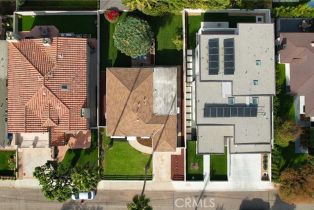 Single Family Residence, 1627 1st, Manhattan Beach, CA 90266 - 39