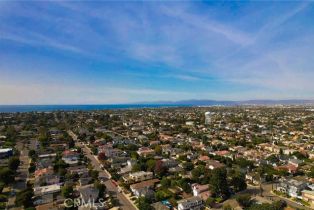 Single Family Residence, 1627 1st, Manhattan Beach, CA 90266 - 40