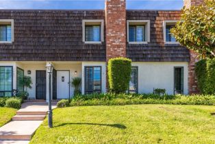 Condominium, 16635 Algonquin st, Huntington Beach, CA 92649 - 2