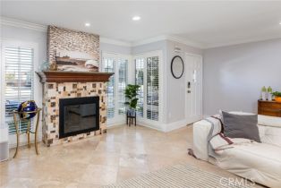 Condominium, 16635 Algonquin st, Huntington Beach, CA 92649 - 5