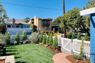 Single Family Residence, 3200 Oak ave, Manhattan Beach, CA 90266 - 4