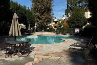 Condominium, 5760 Owensmouth ave, Woodland Hills, CA 91367 - 22