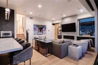 Condominium, 2200 The Strand, Manhattan Beach, CA 90266 - 7