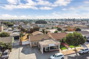 Single Family Residence, 2402 Marine ave, Gardena, CA 90249 - 4