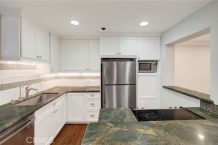 Condominium, 555 Esplanade, Redondo Beach, CA 90277 - 25