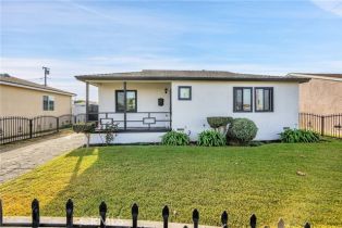 Single Family Residence, 206  E Newfield ST, Gardena, CA  Gardena, CA 90248