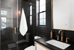 Single Family Residence, 4517 Stansbury ave, Sherman Oaks, CA 91423 - 12