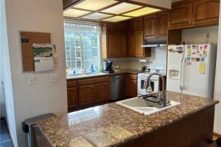 Single Family Residence, 229 Avenue B, Redondo Beach, CA 90277 - 4