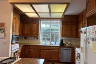 Single Family Residence, 229 Avenue B, Redondo Beach, CA 90277 - 7