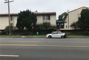 Condominium, 5115 Kester AVE, Sherman Oaks, CA  Sherman Oaks, CA 91403