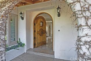 Single Family Residence, 23130 Oxnard st, Woodland Hills, CA 91367 - 2