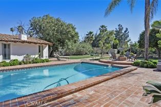 Single Family Residence, 23130 Oxnard st, Woodland Hills, CA 91367 - 25