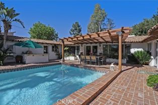 Single Family Residence, 23130 Oxnard st, Woodland Hills, CA 91367 - 26