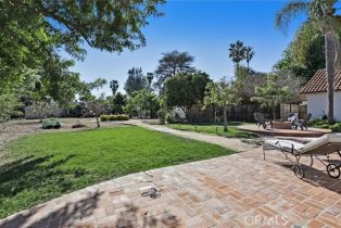 Single Family Residence, 23130 Oxnard st, Woodland Hills, CA 91367 - 29