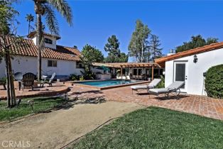 Single Family Residence, 23130 Oxnard st, Woodland Hills, CA 91367 - 31