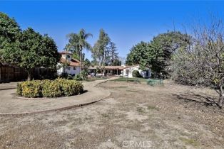 Single Family Residence, 23130 Oxnard st, Woodland Hills, CA 91367 - 32