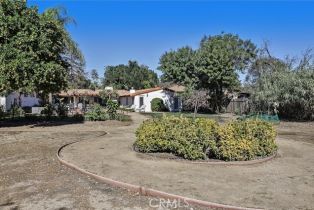 Single Family Residence, 23130 Oxnard st, Woodland Hills, CA 91367 - 33