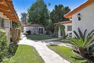 Single Family Residence, 23130 Oxnard st, Woodland Hills, CA 91367 - 37