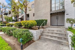 Condominium, 5305 White Oak ave, Encino, CA 91316 - 2