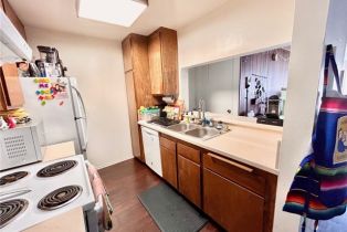 Condominium, 5460 White Oak ave, Encino, CA 91316 - 3