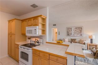 Condominium, 5403 Newcastle ave, Encino, CA 91316 - 12