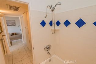 Condominium, 5403 Newcastle ave, Encino, CA 91316 - 19