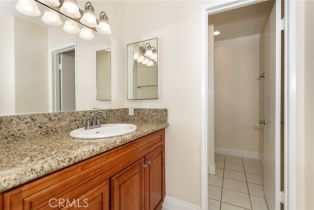 Condominium, 5460 White Oak ave, Encino, CA 91316 - 11