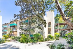 Condominium, 5460 White Oak ave, Encino, CA 91316 - 17