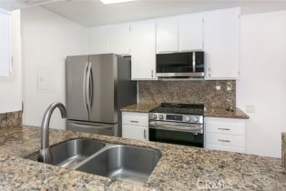 Condominium, 5460 White Oak ave, Encino, CA 91316 - 4