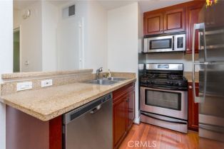 Condominium, 21400 Burbank blvd, Woodland Hills, CA 91367 - 4