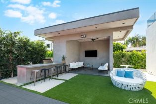 Single Family Residence, 13340 Chandler blvd, Sherman Oaks, CA 91401 - 46