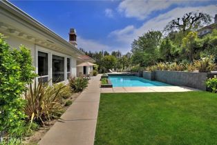 Single Family Residence, 3800 Winford dr, Tarzana, CA 91356 - 25