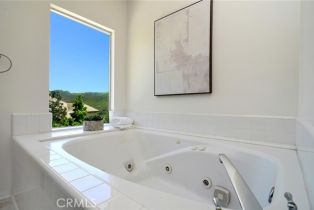 Single Family Residence, 29831 Vista Del Arroyo, Agoura Hills, CA 91301 - 20