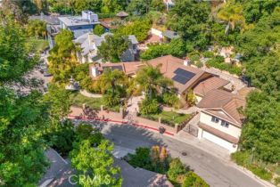 Single Family Residence, 3946 Knobhill dr, Sherman Oaks, CA 91423 - 47